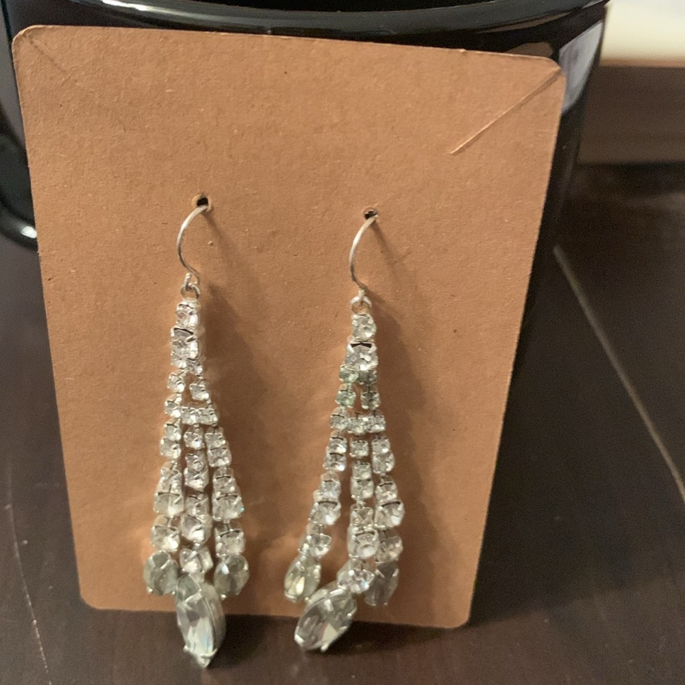 Elegant Silver Pierced Drop Earrings EUC - Picture 2 of 5